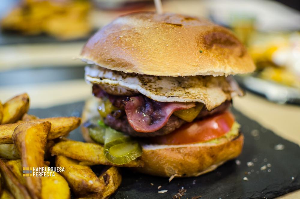 Burger Kas Hamburguesas Palas Y Pelotas De Padel Hamburguesas En Madrid
